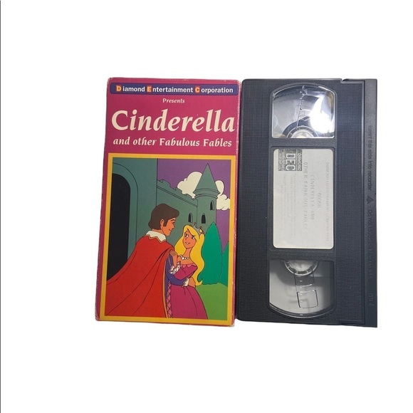 Cinderella & Fabulous Fables VHS – 1991 Vintage | Tested & Working - Picture 8 of 8